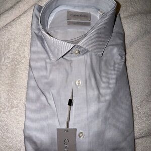 Calvin Klein Men's Empire Blue Checkered Dress Shirt Size: 16 1/2 34-35
